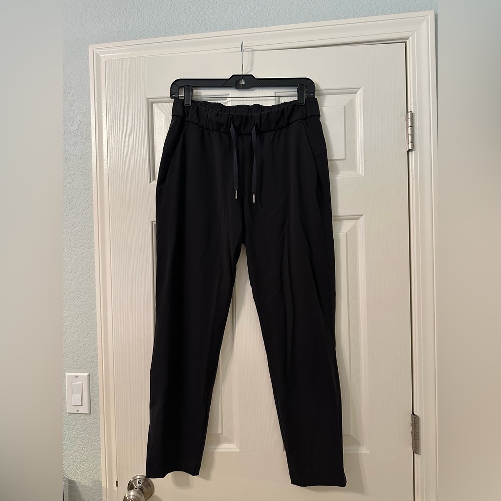 lululemon athletica Black Elastic Waist Joggers